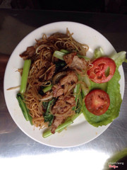Mì xào thịt heo