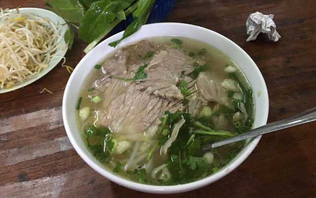 Chí Kiên - Phở Bò & Cơm Rang