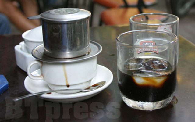 Ba Trung Cafe 
