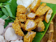 nem nướng chả cốm