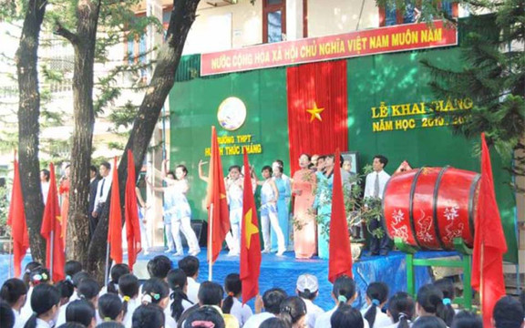 Trường THPT Huỳnh Thúc Kháng