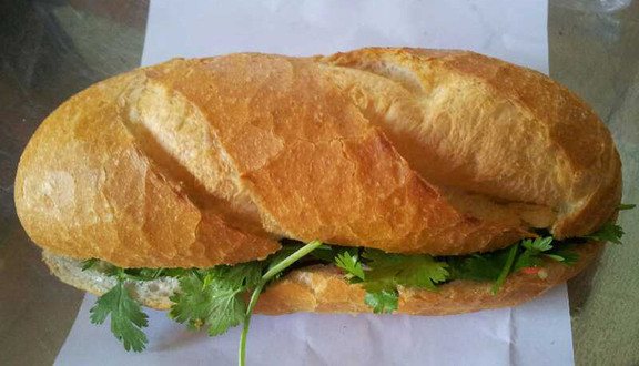 Thủy - Bánh Mì Chay