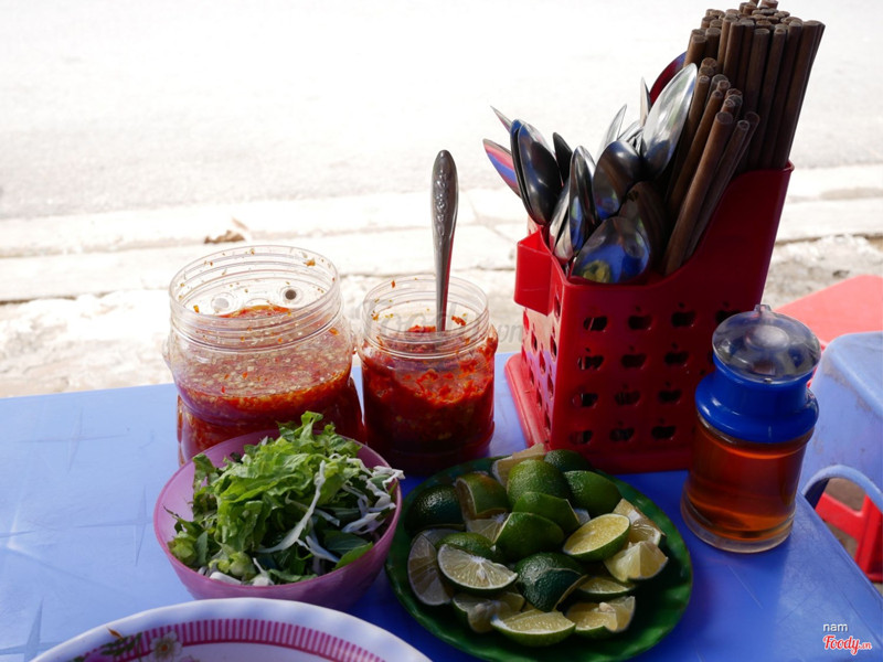 Các loại đồ nêm và muỗng đũa sạch sẽ