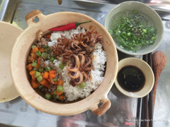 Cơm bạch tuộc nồi đất