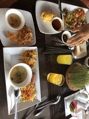 Buffet sáng ngon món ăn thay đổi mỗi ngày