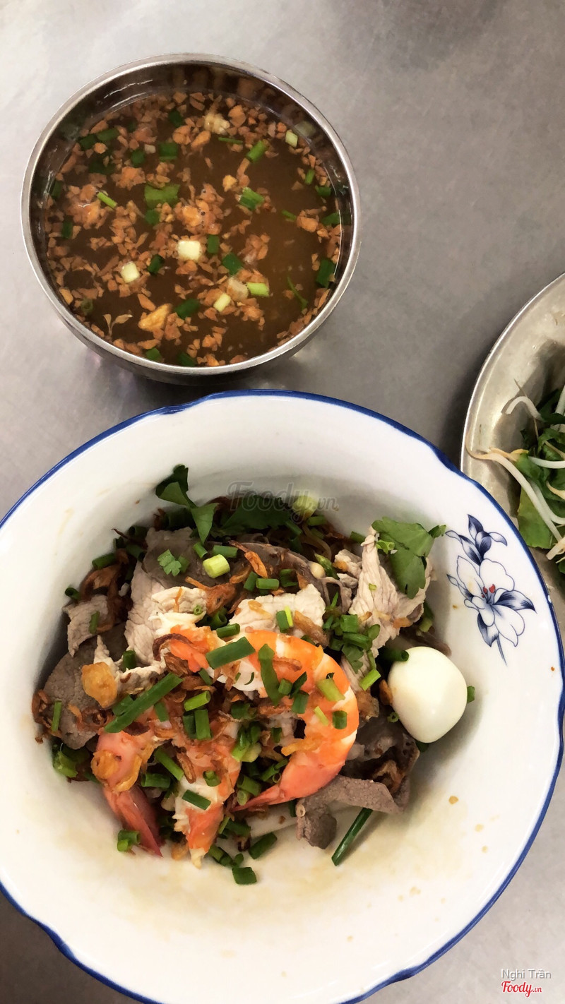 Hủ tiếu khô thập cẩm