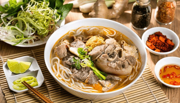 Sông Hương - Bún Bò Huế - Nguyễn Duy Cung