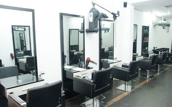 Milan Hair - Chùa Láng