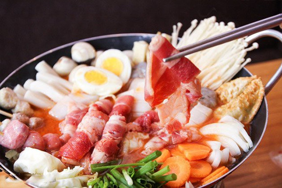 Tiệm Ăn Vặt Tân Bình - Bùi Thị Xuân