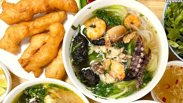 Cô Liên - Bún Cù Kỳ - Hai Bà Trưng