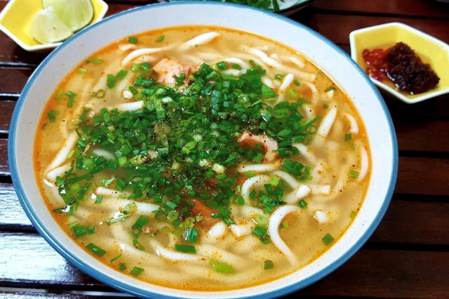 Bánh Canh Bột Gạo A Phủ - Hoàng Hoa Thám