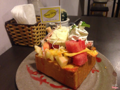 Fruit toast