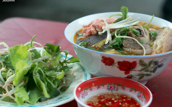 Bún Bò & Bún Giò - Lý Thái Tổ