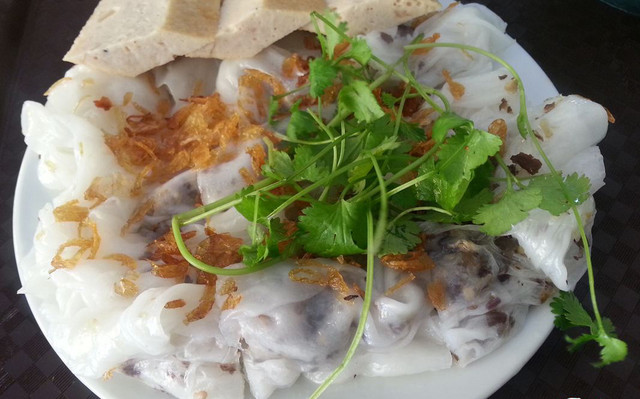 Bánh Cuốn, Bánh Đa - Miếu Hai Xã