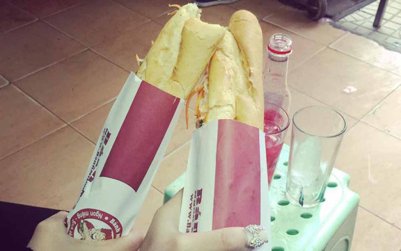 Bánh Mì Đòn Gánh - An Dương