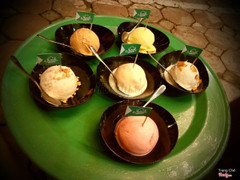 Lẩu kem 6 vị, 2 vị táo và dứa chưa thử...