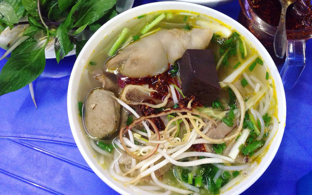 Bún Bò Huế & Cơm Bình Dân