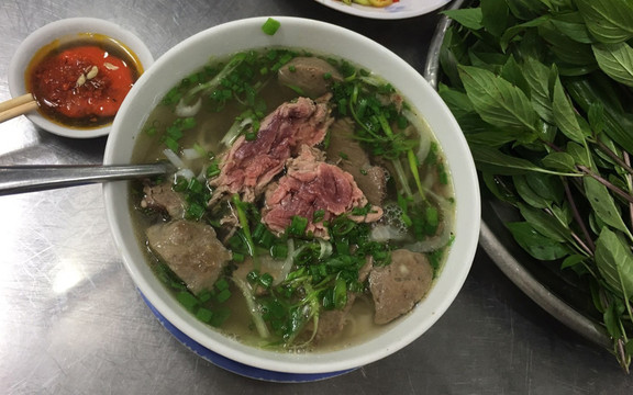 Phở Gõ - Trần Nhật Duật