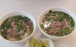 Phở Bò Bắp Hoa