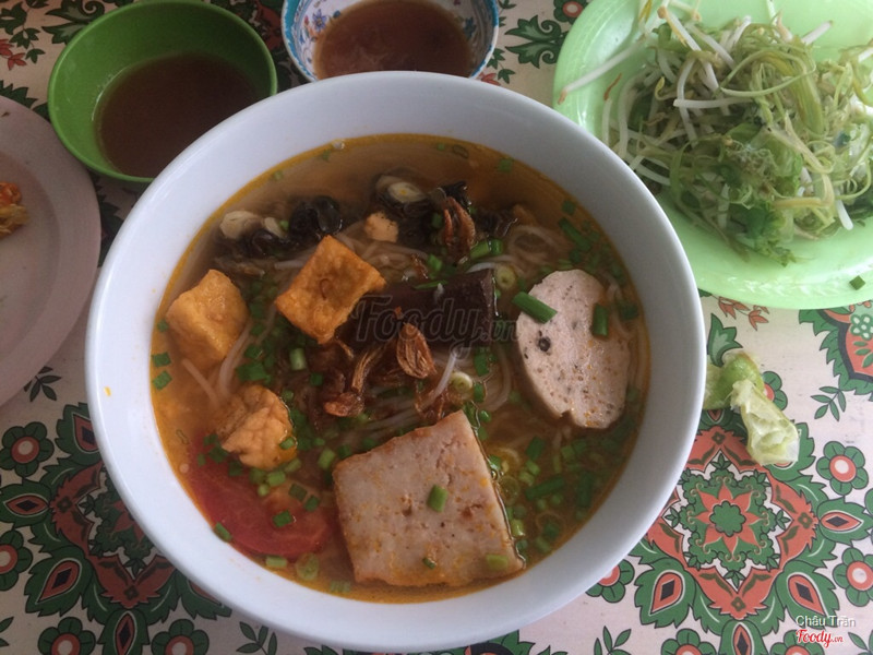 Bún riêu ốc 20k