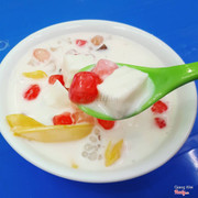 chè thạch dừa hạt lựu