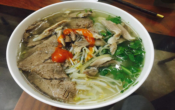 Biển Lan - Phở Bò Gà & Bún Miến Ngan