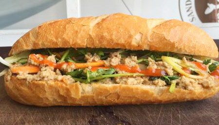 Bà Huyên - Bánh Mì Ngon - Tân Mai