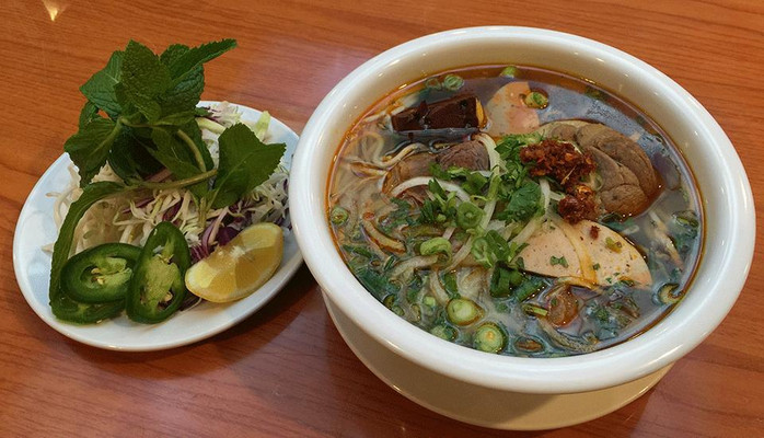 Bún Bò Huế & Bún Thịt Nướng