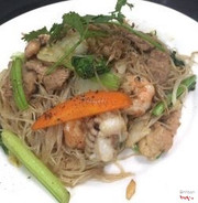 Bún gạo xào thập cẩm khô 30,000