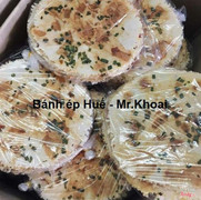 Bánh ép Huế - món ăn vạt ngon trứ danh đến từ Huế.
1 gói 10 bánh ép giá 35K.