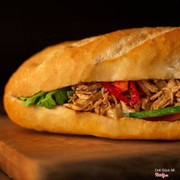 Bánh mì Gà xốt Pháp nang hương vị thơm ngon đặc trưng