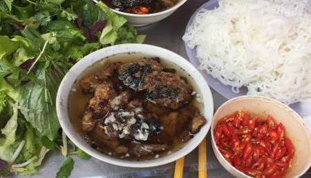 Bún Chả Bà Mơ Gốc Đa