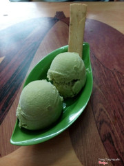 Kem ngon, rẻ mà quán ngồi cả nhóm hơi chật.. nhưng ko sao đồ ăn ngon là ok !!