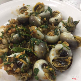 Ốc Mỡ Xào Tỏi
