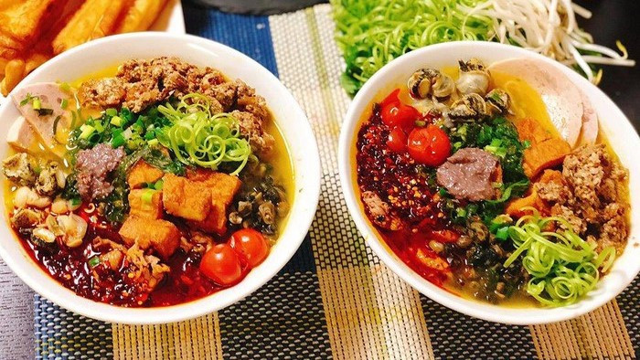 Quán 2 Tịt - Bún Riêu - Huỳnh Văn Nghệ