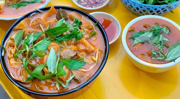 Ăn Là Nhớ - Phá Lấu Bò Sài Gòn & Bánh Canh Ghẹ - 23 Nguyễn Công Trứ