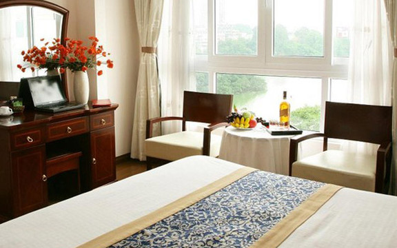 Phong Thảo Hotel - Trần Hưng Đạo
