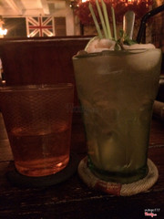 Trà vãi cho buổi tối nóng nực của Sài Gòn