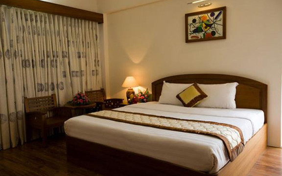 Viễn Đông 2 Hotel