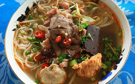 Bún Bò Sông Hương