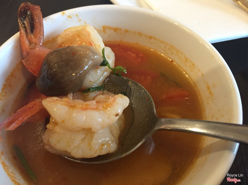 Tom yum soup