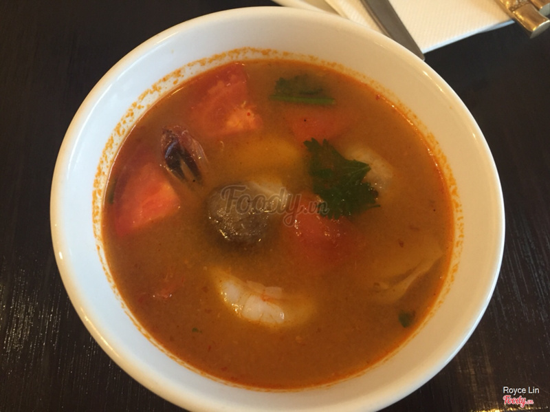 Tom yum soup