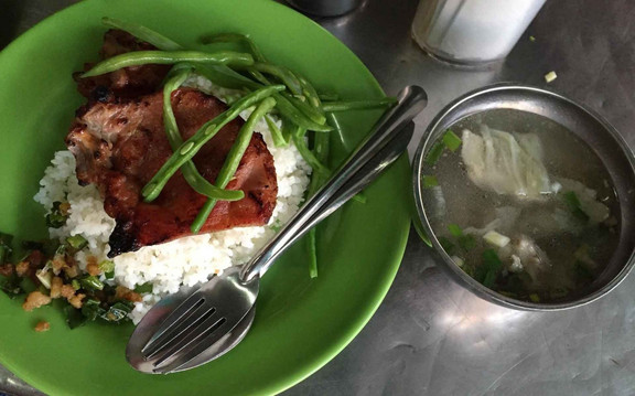 Quán Ngon - Cơm Ngon & lẩu Các Loại