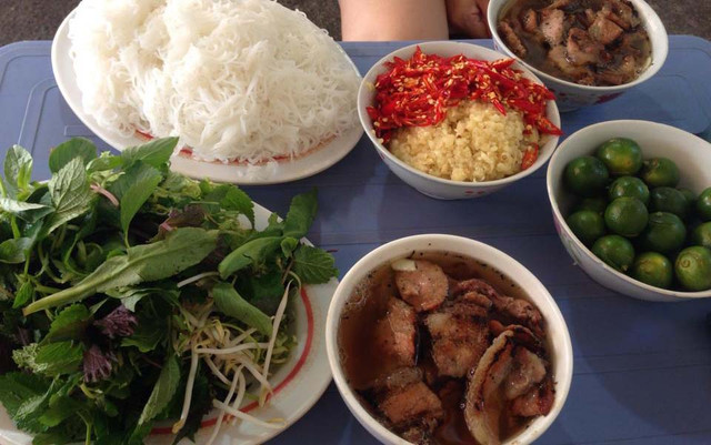 Bún Chả - Âu Cơ