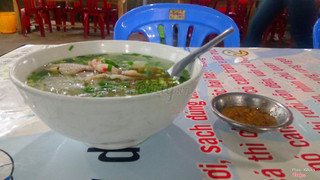 Bún và nước chấm 