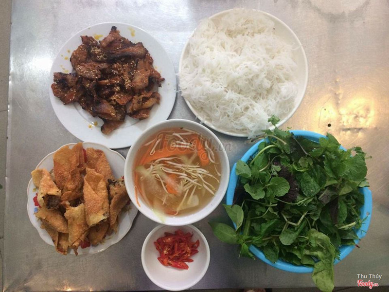 bún chả thịt nướng