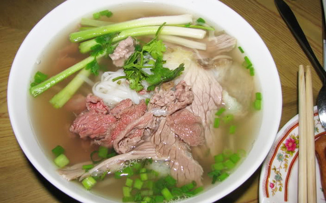 Tháp Bà - Phở & Bún Bò