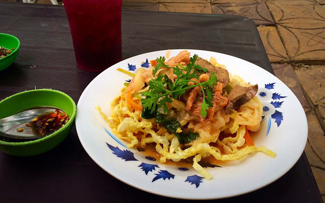 Bình Minh - Mì Xào Giòn & Hủ Tiếu Xào