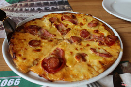 Pizza Aloha size M đế mỏng