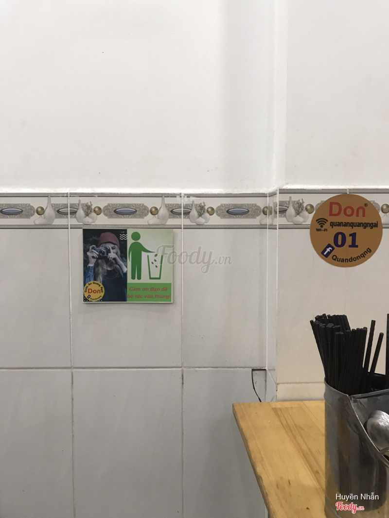 Đọc review của những bạn tr thấy giấy vứt đầy dưới sàn khá bẩn. Nay vào quán trông sạch và có gợi ý cho mn nên cho rác vào thùng cực ok luôn